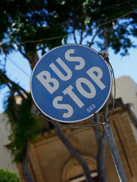 bus stop à malte